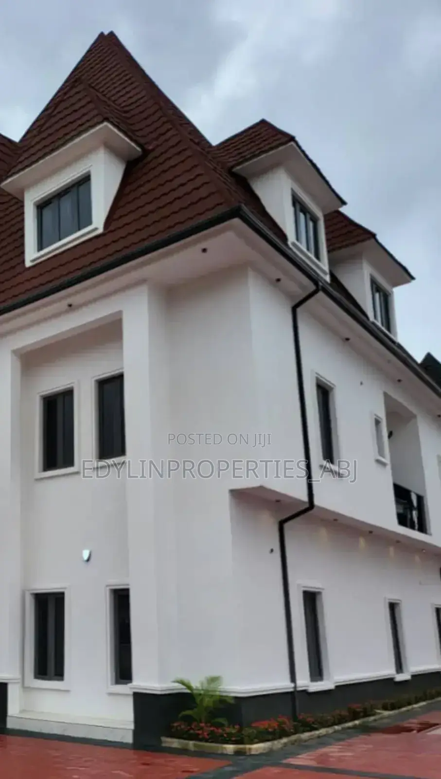 7bdrm Penthouse in Gwarinpa for sale in Gwarinpa
