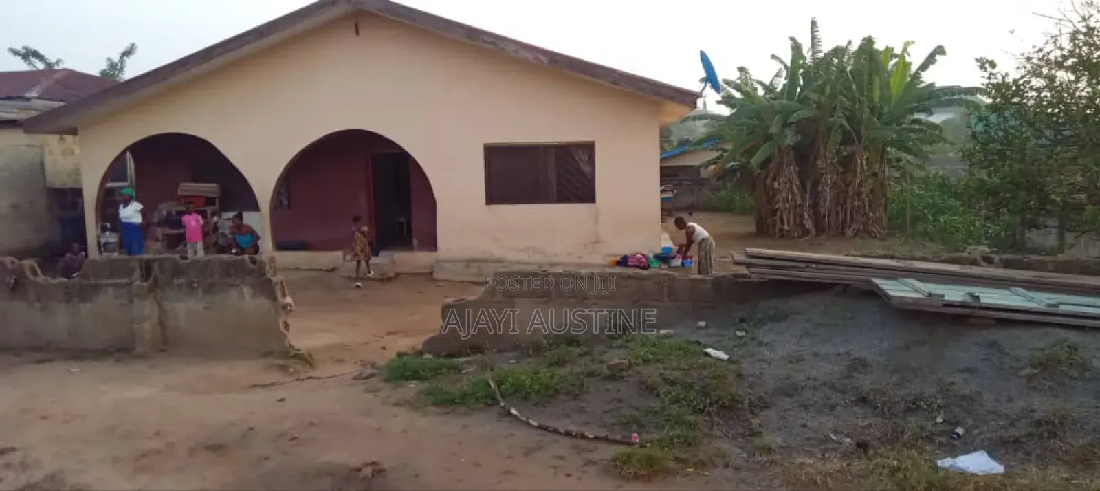 12bdrm House in Oda Road, Akure for sale in Akure