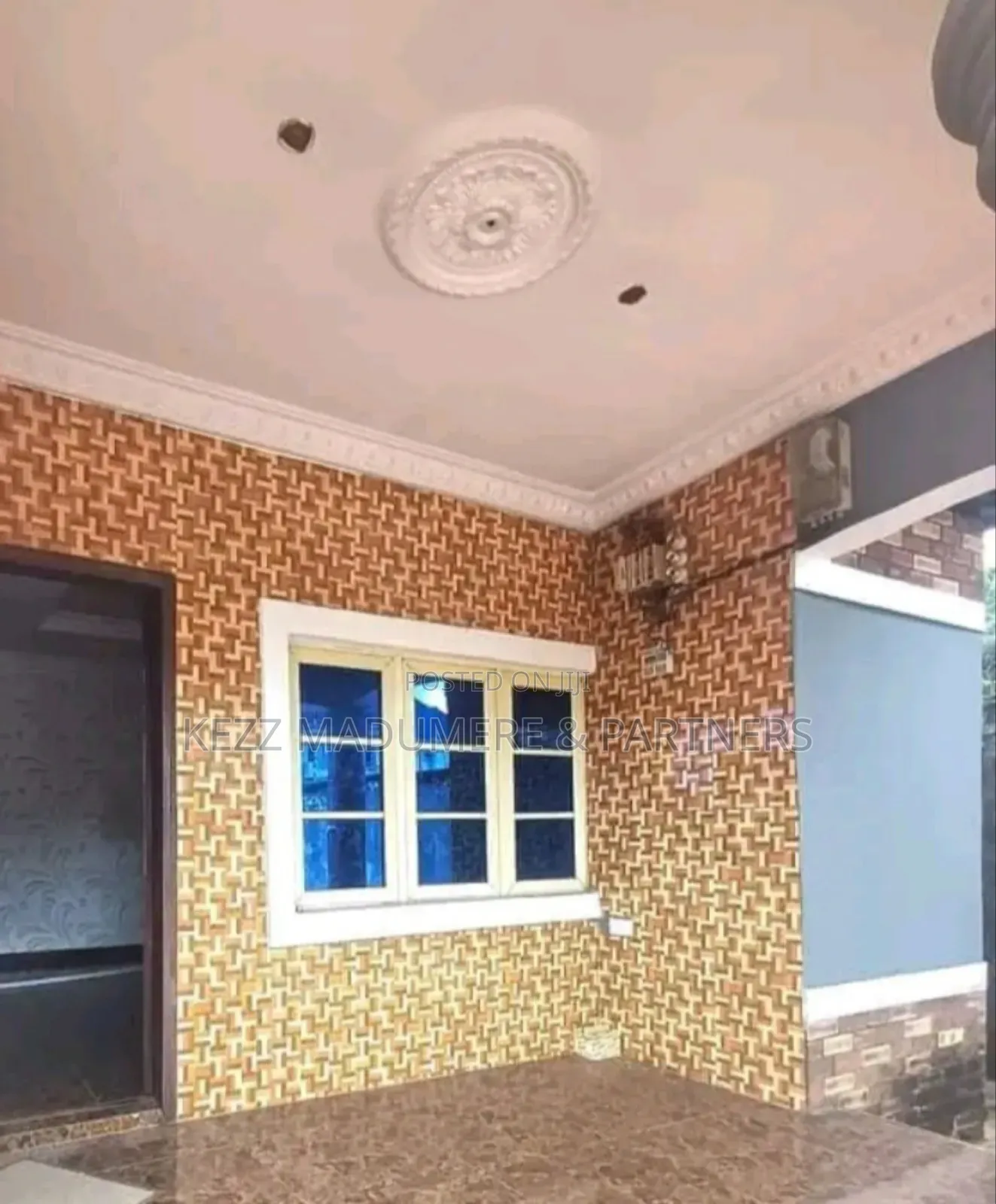 2bdrm Bungalow in Off Sars Road , Port for sale in Port-Harcourt