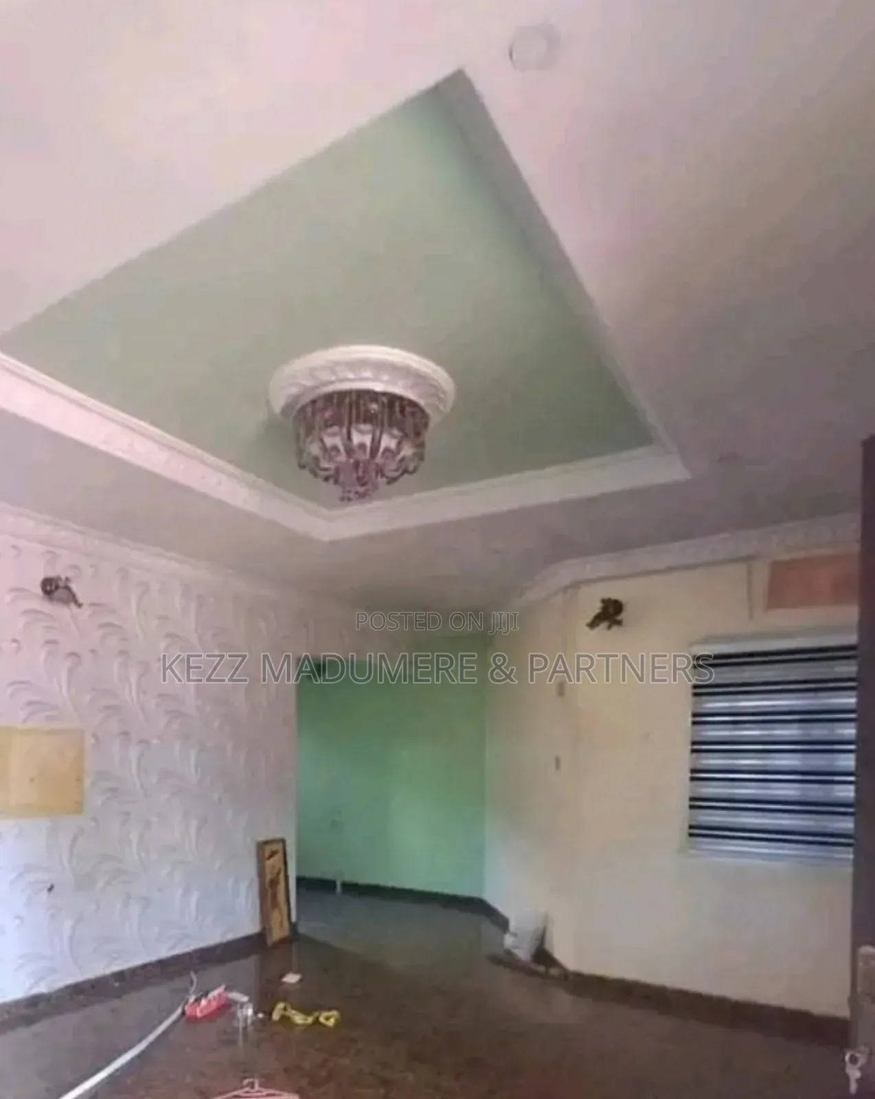 2bdrm Bungalow in Off Sars Road , Port for sale in Port-Harcourt