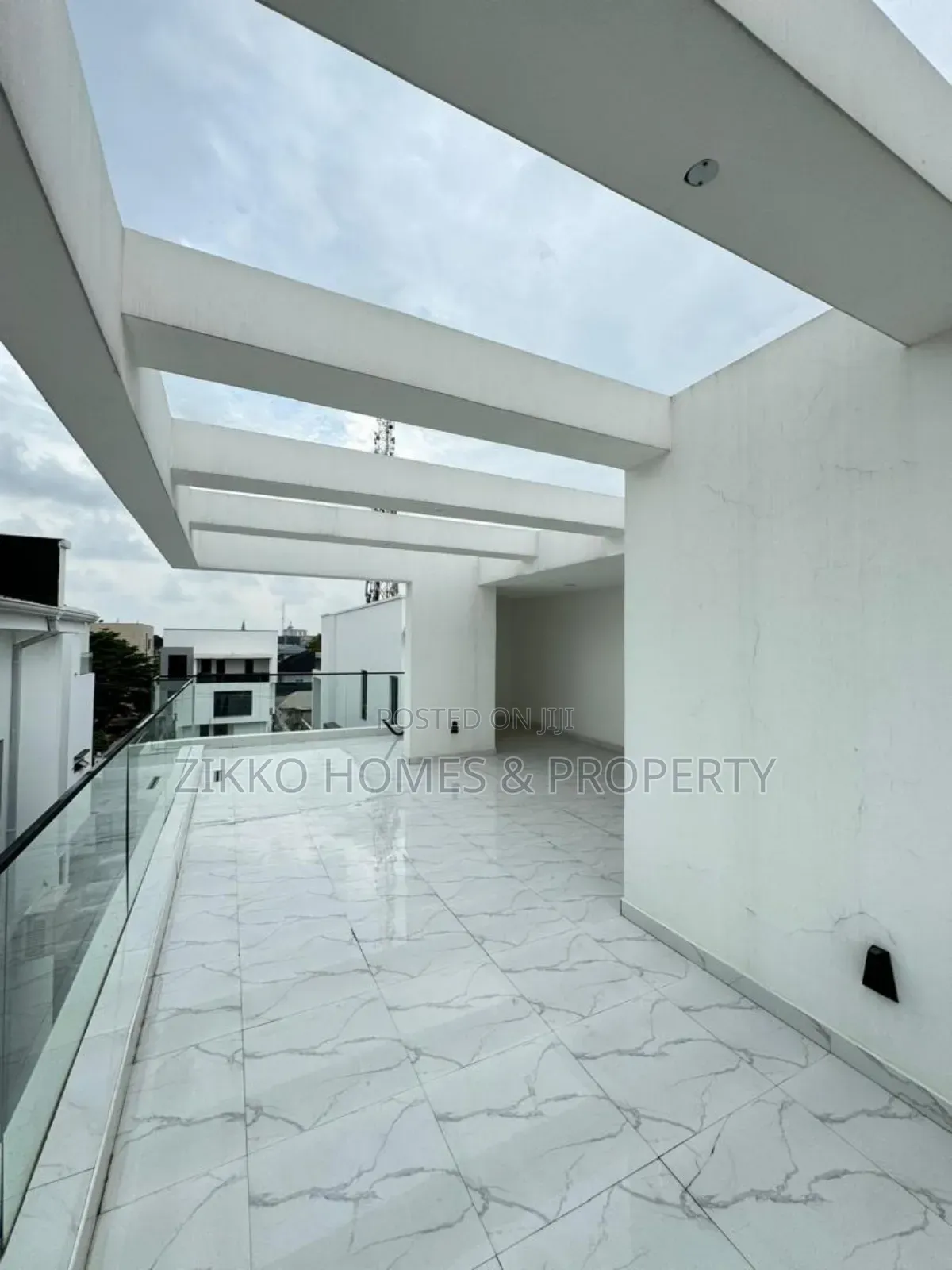 Furnished 5bdrm Duplex in Lekki for sale in Lekki Phase 1