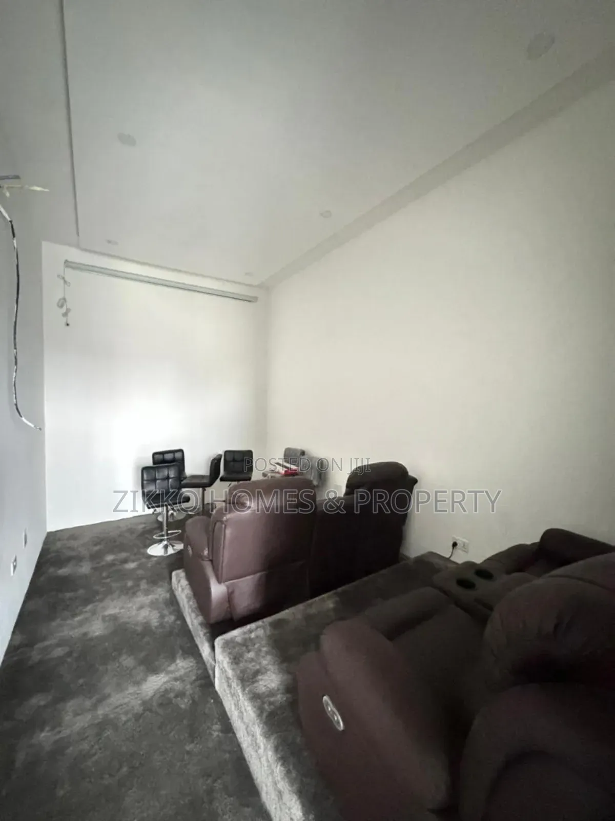 Furnished 5bdrm Duplex in Lekki for sale in Lekki Phase 1