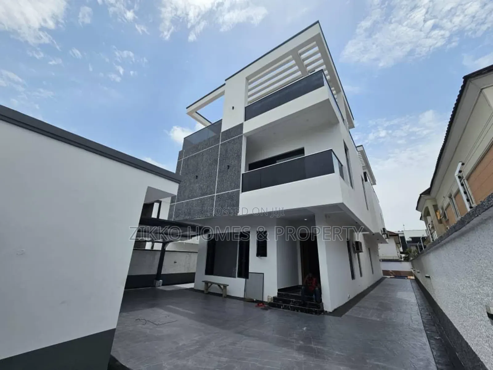 Furnished 5bdrm Duplex in Lekki for sale in Lekki Phase 1