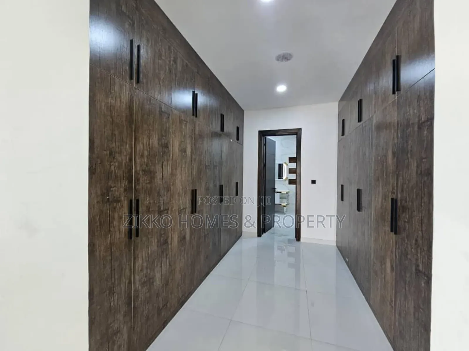 Furnished 5bdrm Duplex in Lekki for sale in Lekki Phase 1