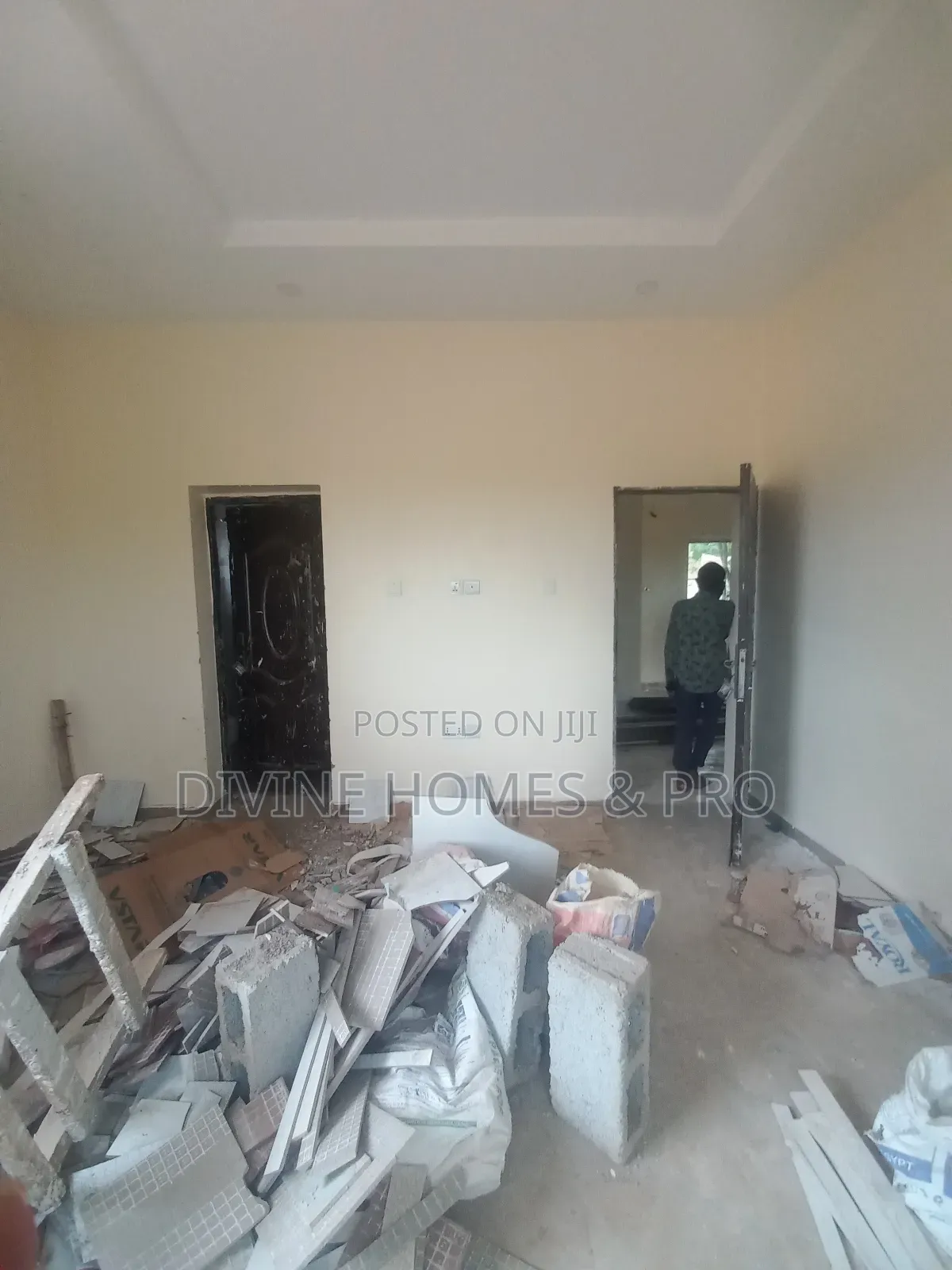 1bdrm Block Of Flats In Kubwa For Sale in Kubwa