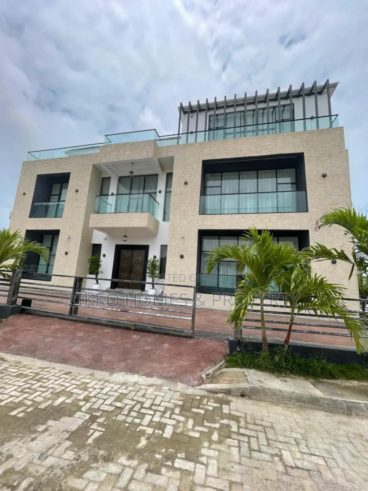 Furnished 5bdrm Duplex in Ikate, Lekki Phase 1 for sale in Lekki Phase 1