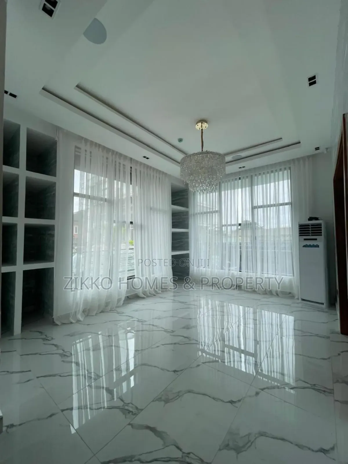 Furnished 5bdrm Duplex in Ikate, Lekki Phase 1 for sale in Lekki Phase 1