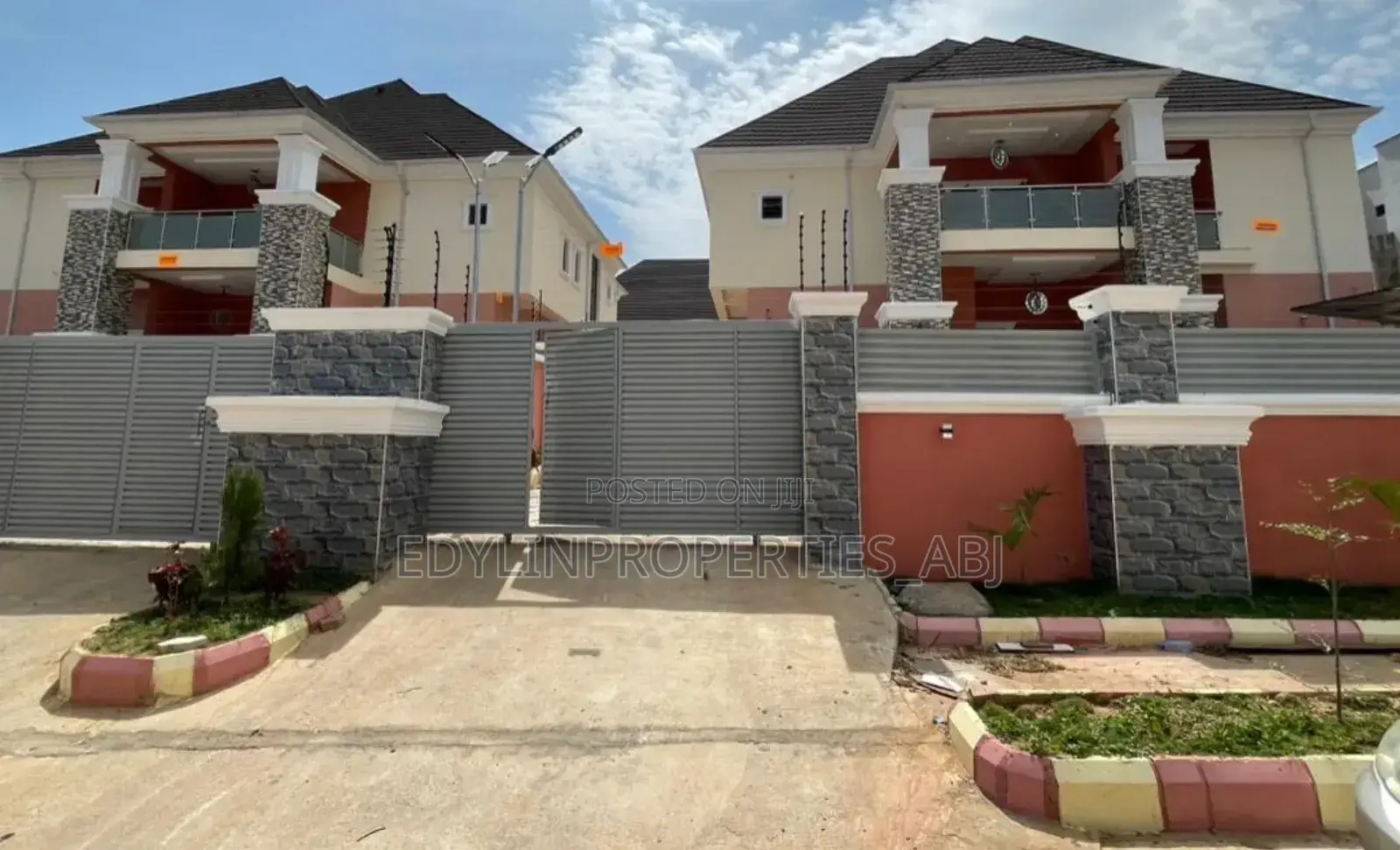 6bdrm Duplex in Asokoro for sale in Asokoro