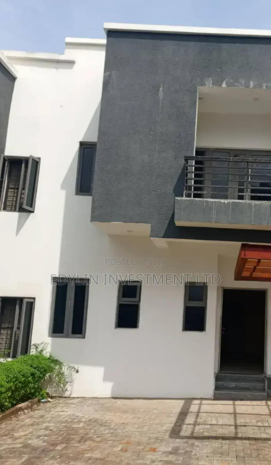 4bdrm Duplex in Inside An Estate, Life Camp for sale in Life Camp