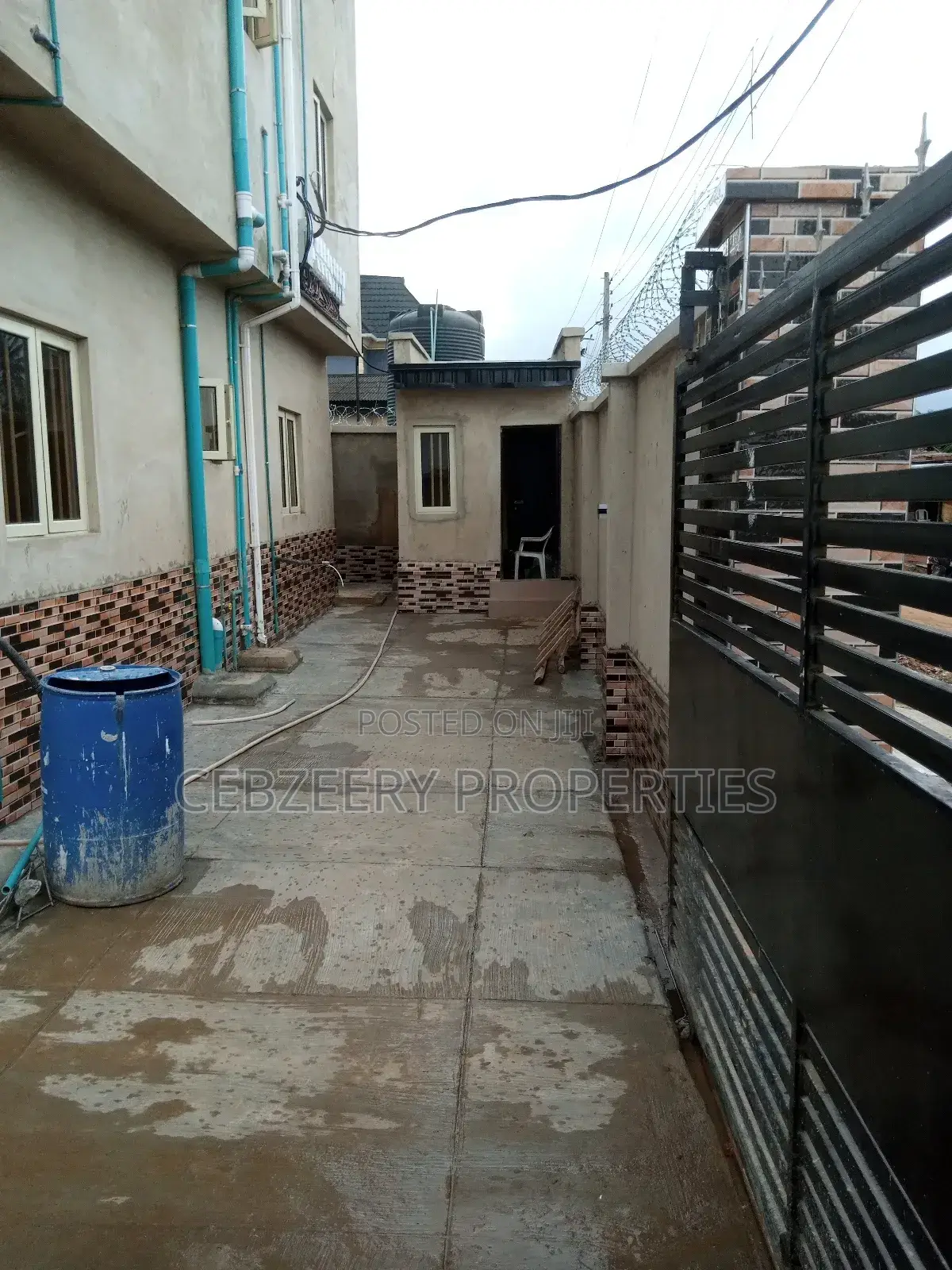 2bdrm Block of Flats in Akute Ajuwon for rent in Akute Ajuwon