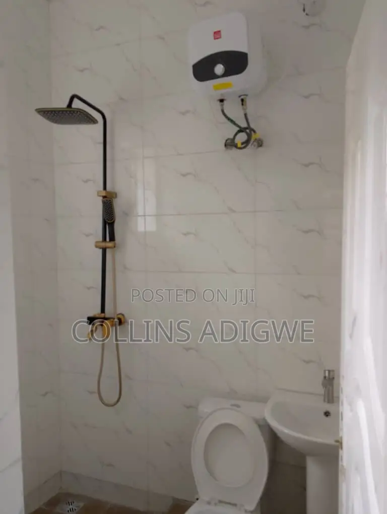 2bdrm Apartment in Blenco Sangotedo for sale in Sangotedo