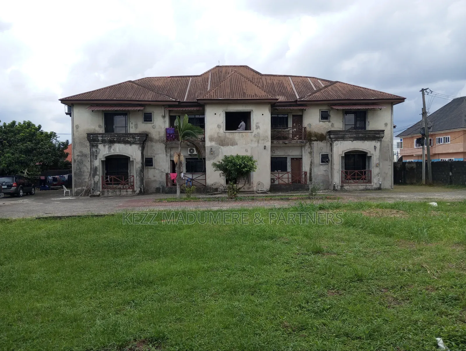 8bdrm Block of Flats in Sars Rd / Rumuaghulu, Port-Harcourt for sale in Port-Harcourt