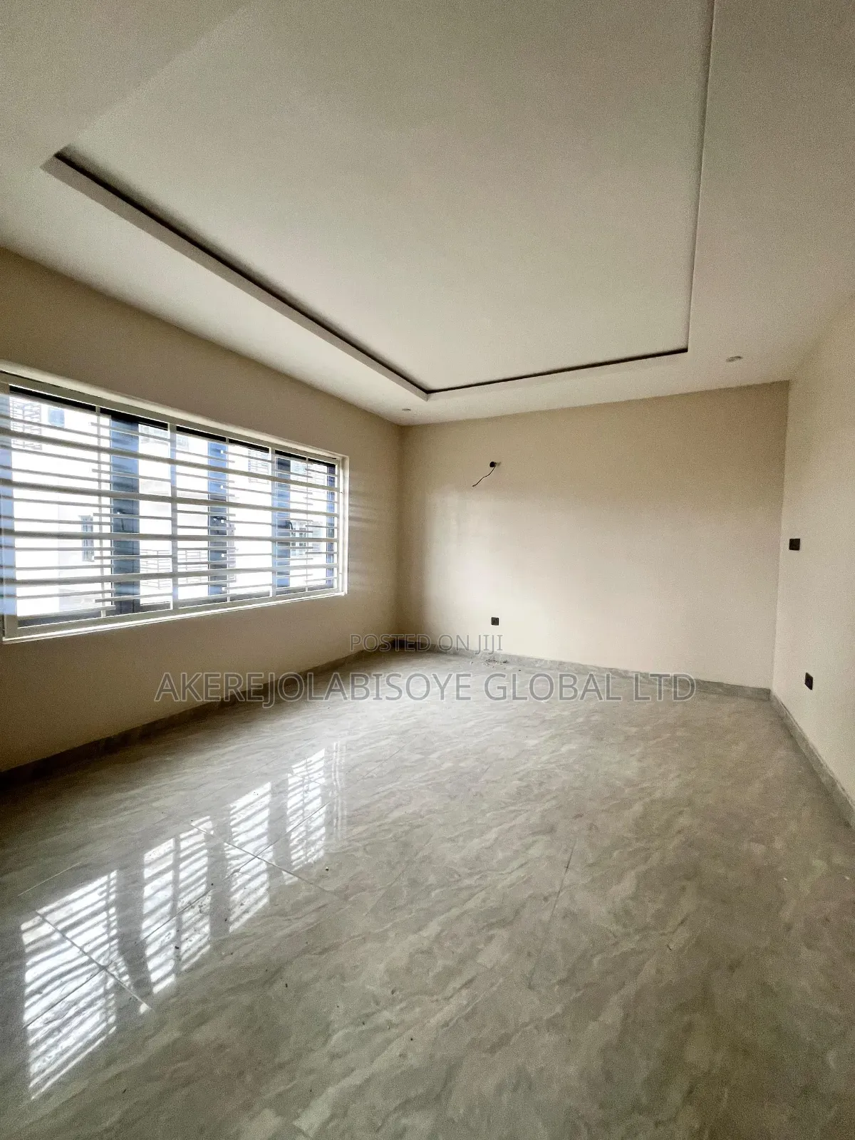 5bdrm Duplex in Close To Stella, Life Camp for sale in Life Camp