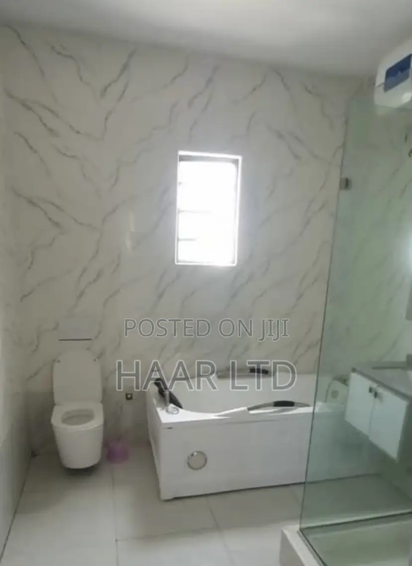 Monthly Elite Room for Monthly Rent With Pool and Gym in Igbo-efon