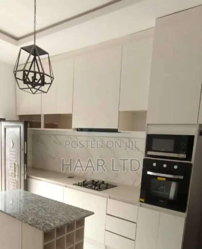 Monthly Elite Room for Monthly Rent With Pool and Gym in Igbo-efon