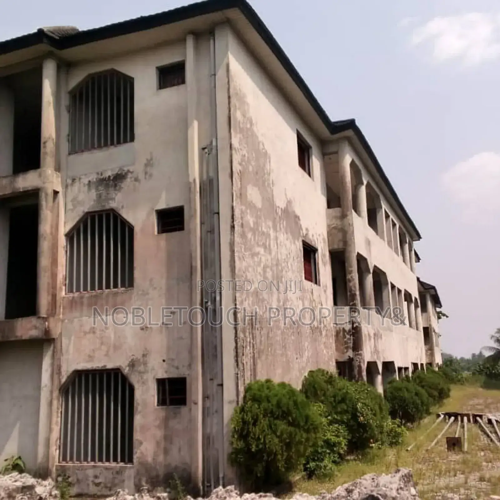 3bdrm Block of Flats in Delta State Warri for sale in Warri