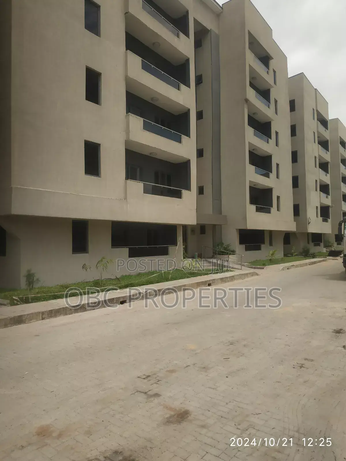 2bdrm Block of Flats at Surulere in Itire
