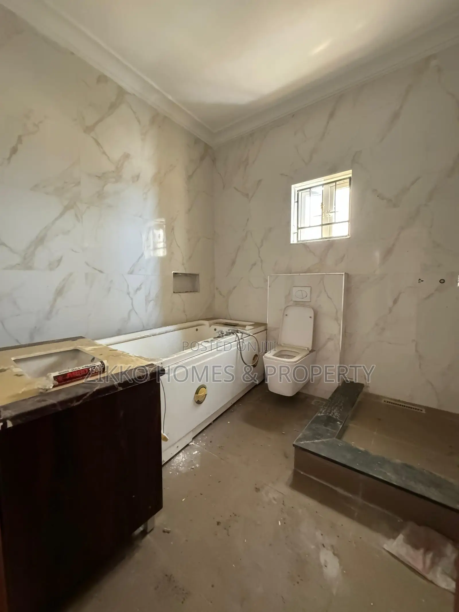 Furnished 6bdrm Duplex in Lekki Phase 1 for sale in Lekki Phase 1