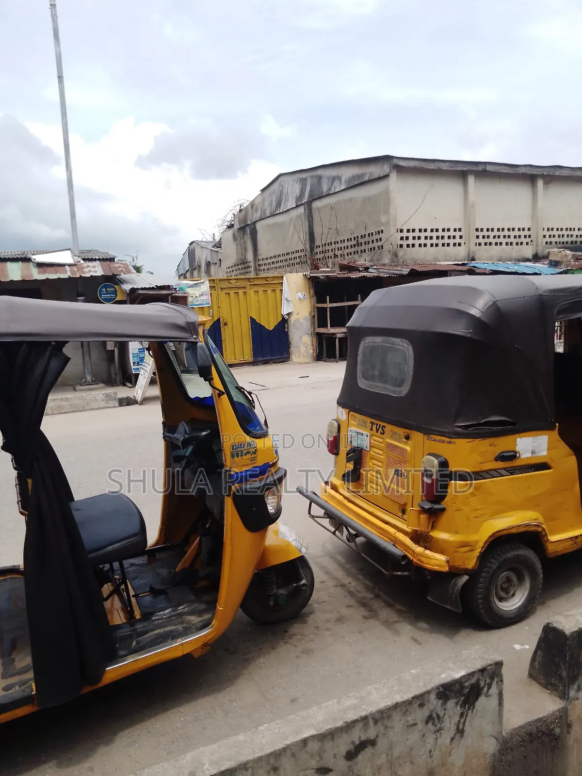 Warehouse for Sale in Iba / Ojo