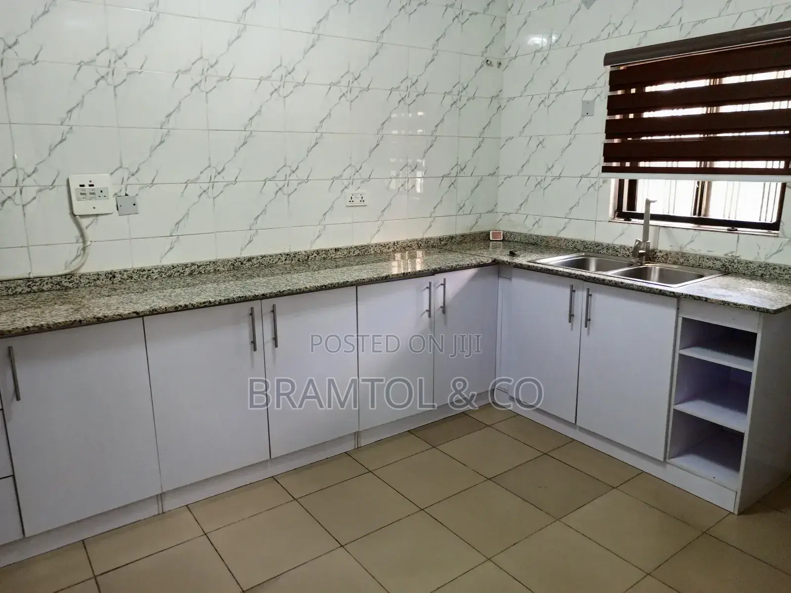 Furnished 2bdrm Block of Flats in Utako for rent in Utako