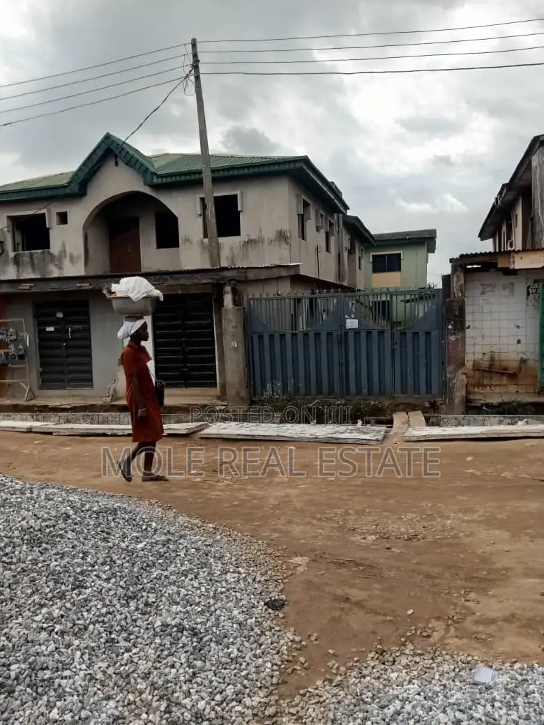 2 Plots With Old Buildin in Ponle /Adaba Alimosho in Alimosho