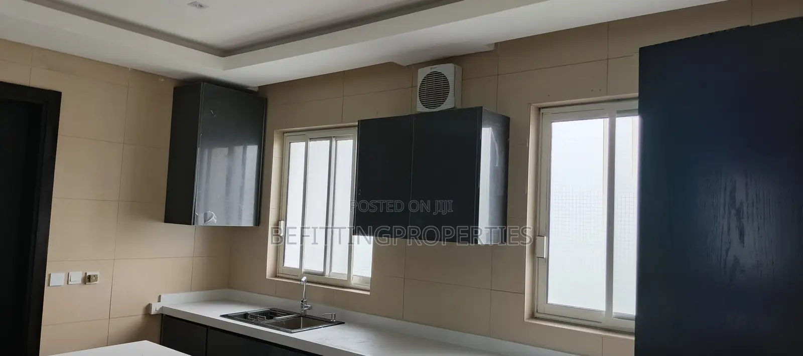 3bdrm Block of Flats in Banana Island for rent in Banana Island
