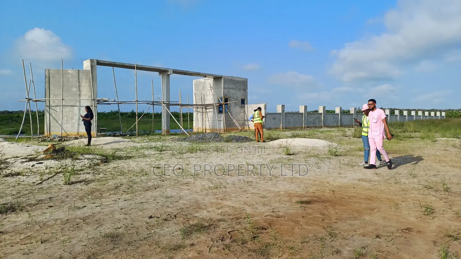Lagos/ Calabar Coastal Road , Hot Cake Location in Lagos in Lagos Island / Lagos Island
