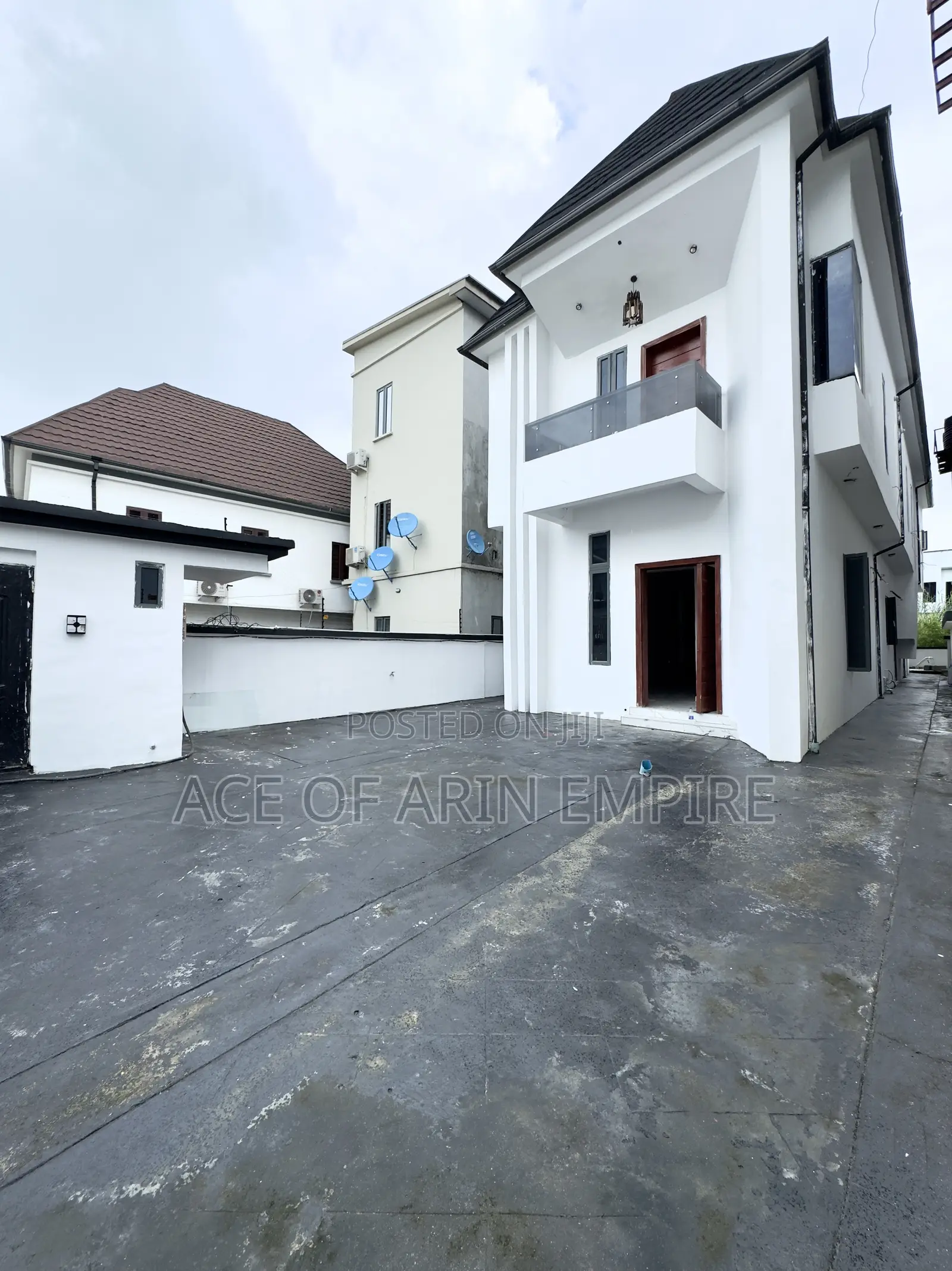 5bdrm Duplex in Ajah Estate for sale in Ajah