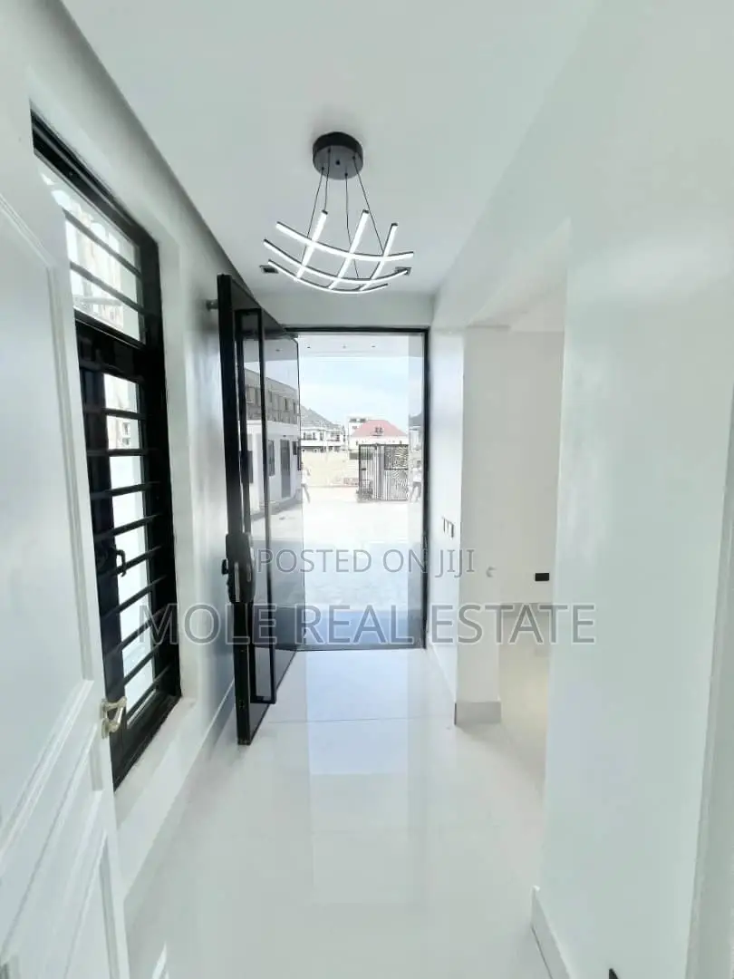 6 Bedroom Duplex On 2 Plots Unity Estate Egbeda Alimosho in Egbeda