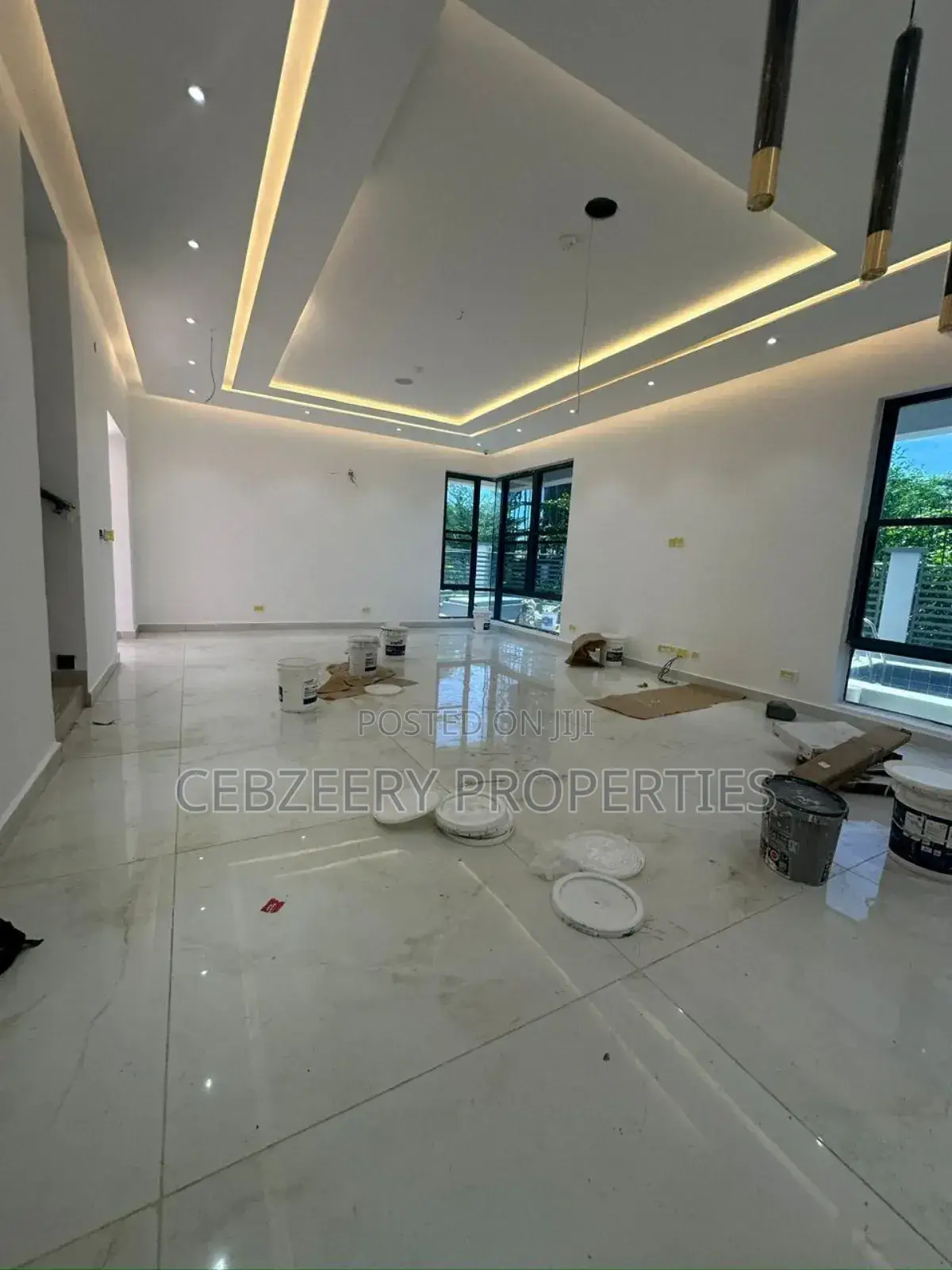 5bdrm Duplex in GRA Phase 2 Shangisha for sale in GRA Phase 2 Shangisha