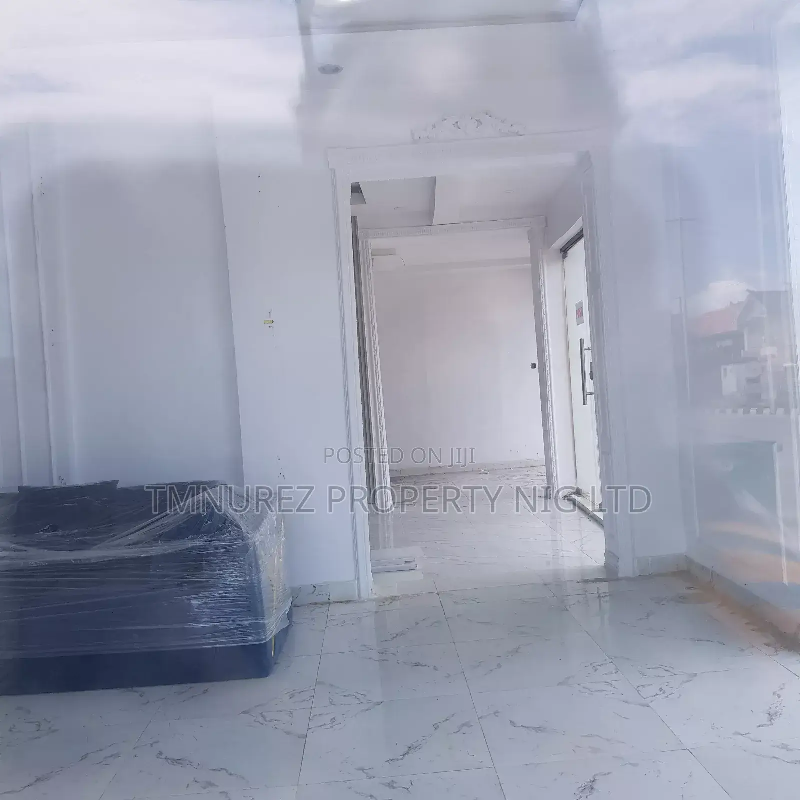 Shop for Rent in a Good Location in Lekki Phase 1