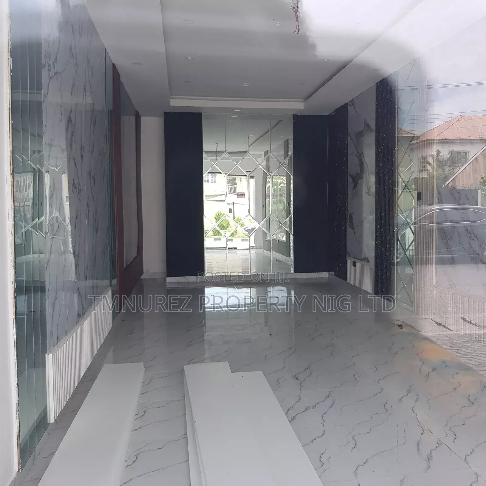 Shop for Rent in a Good Location in Lekki Phase 1