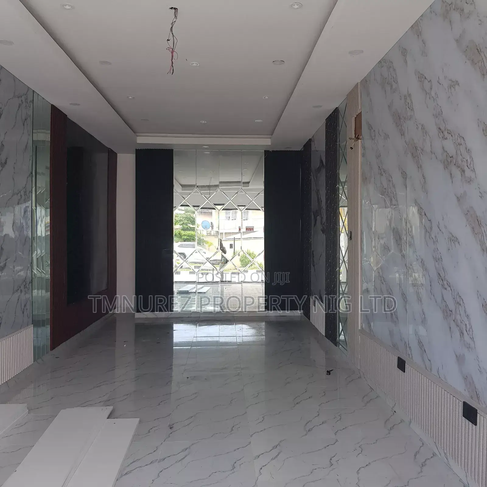 Shop for Rent in a Good Location in Lekki Phase 1