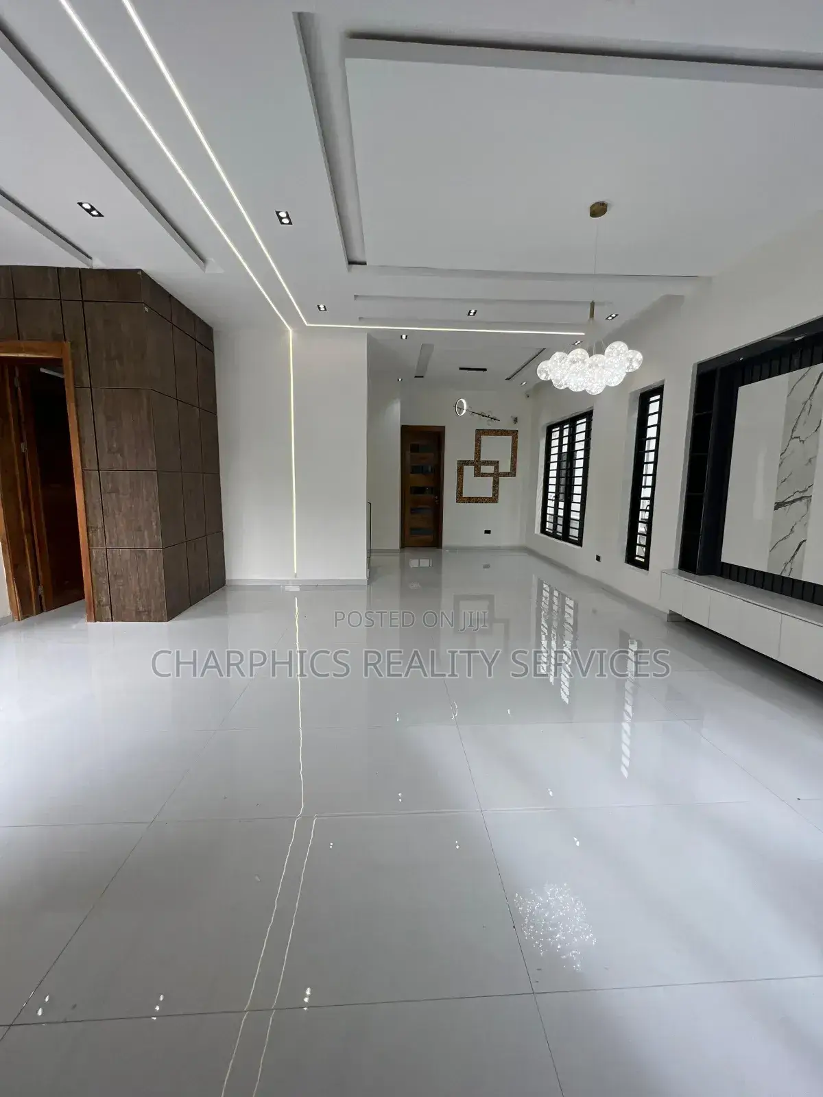 5bdrm Duplex in Lekki for sale in Lekki