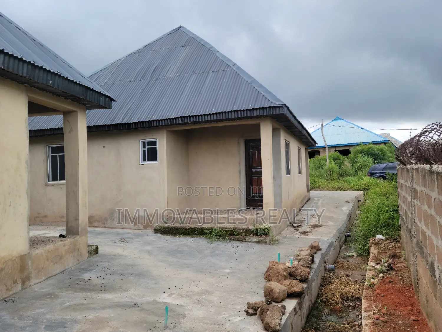 2bdrm Block of Flats in Immovables Realty, Abeokuta North for sale in Abeokuta North