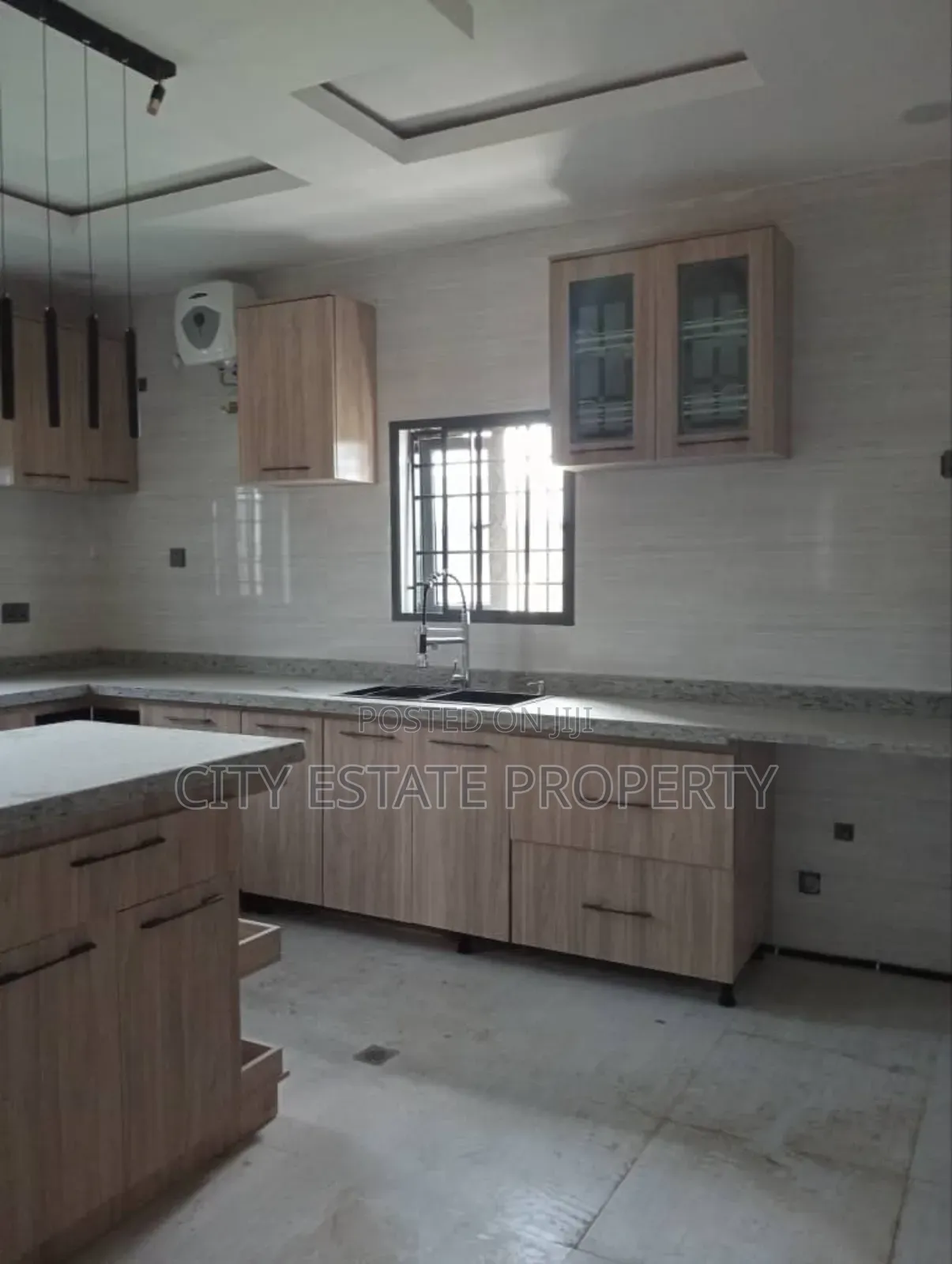 Furnished 4bdrm Townhouse/Terrace in Godab Brains And, Life Camp in Life Camp