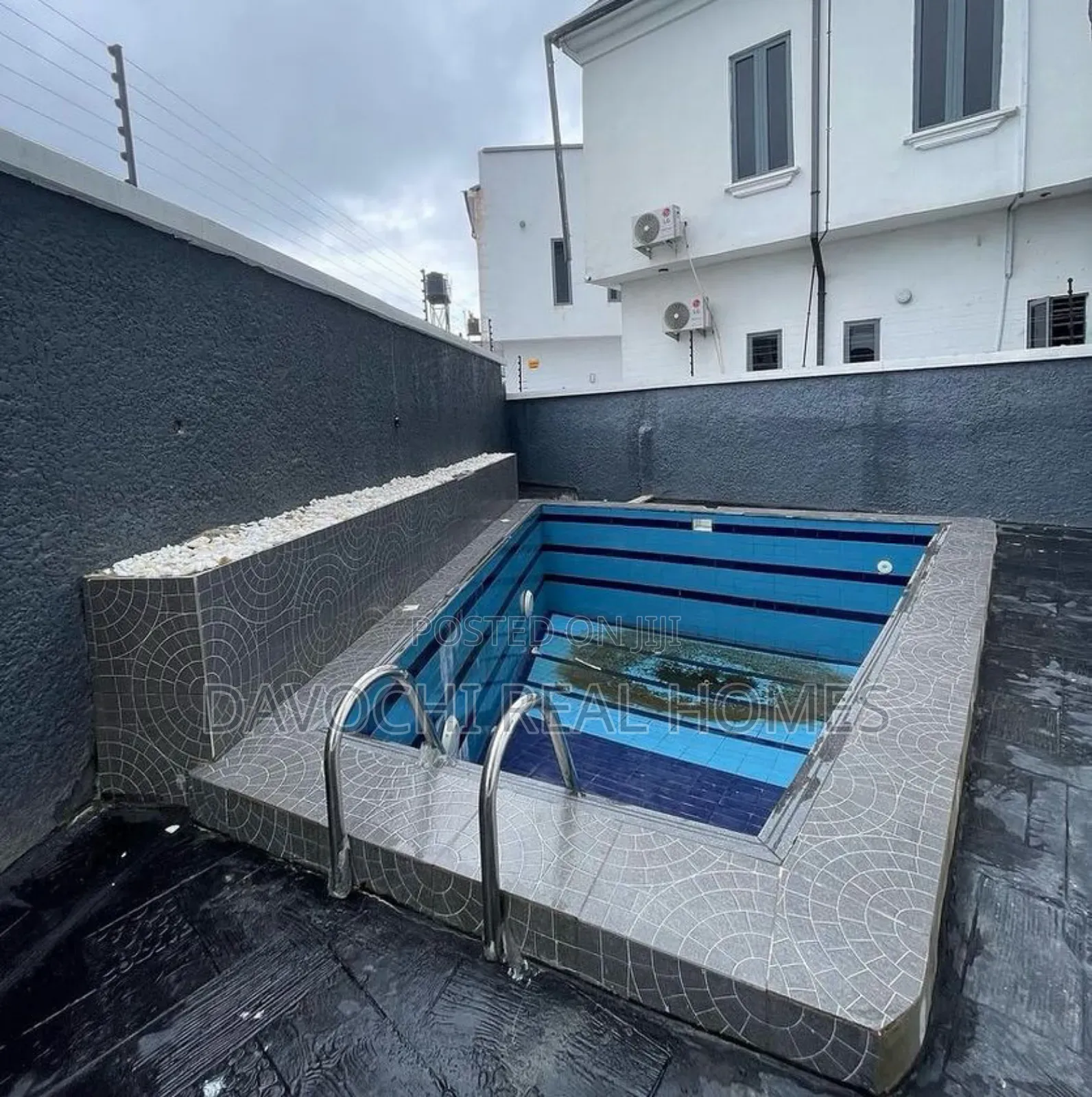 4bdrm Duplex in Lekki Phase 2 for rent in Lekki