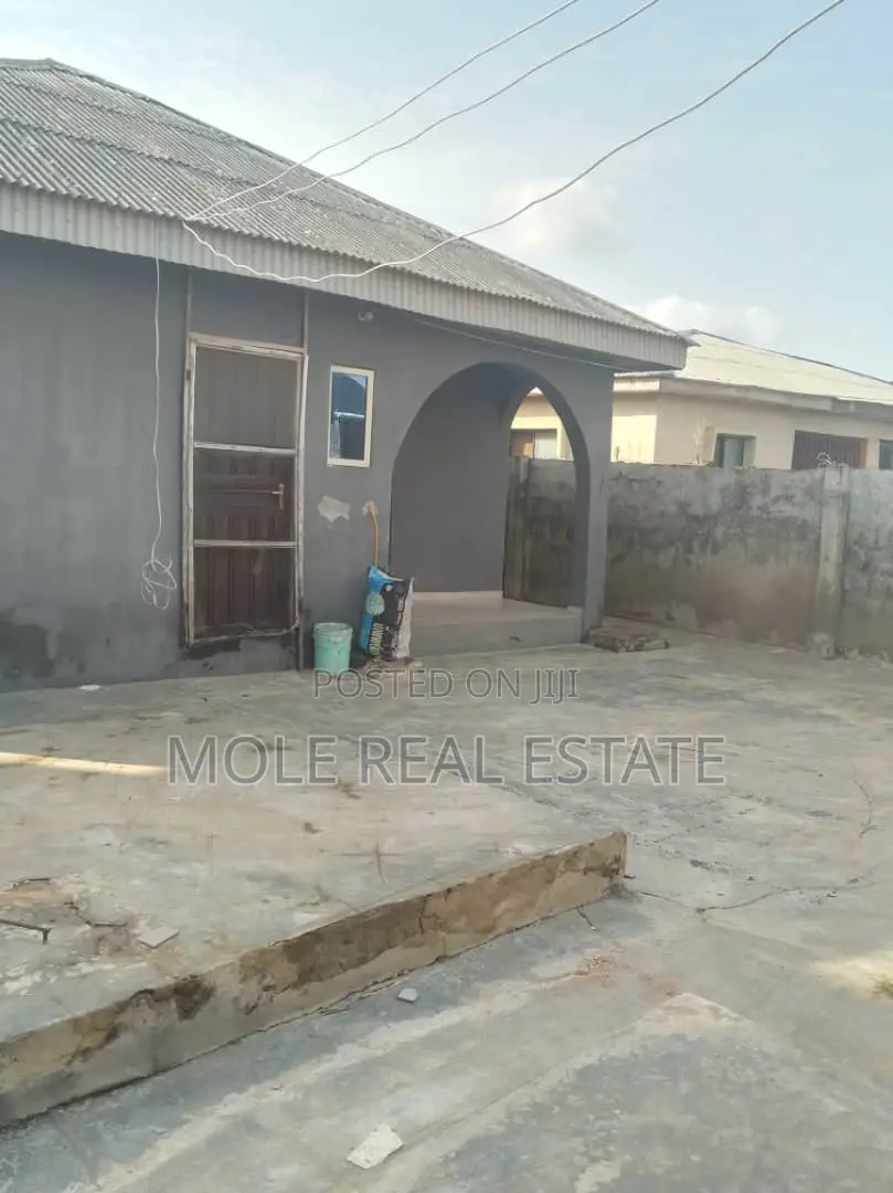 Half Plot Off Moshalashi Rd Egan Iguando in Igando / Ikotun/Igando