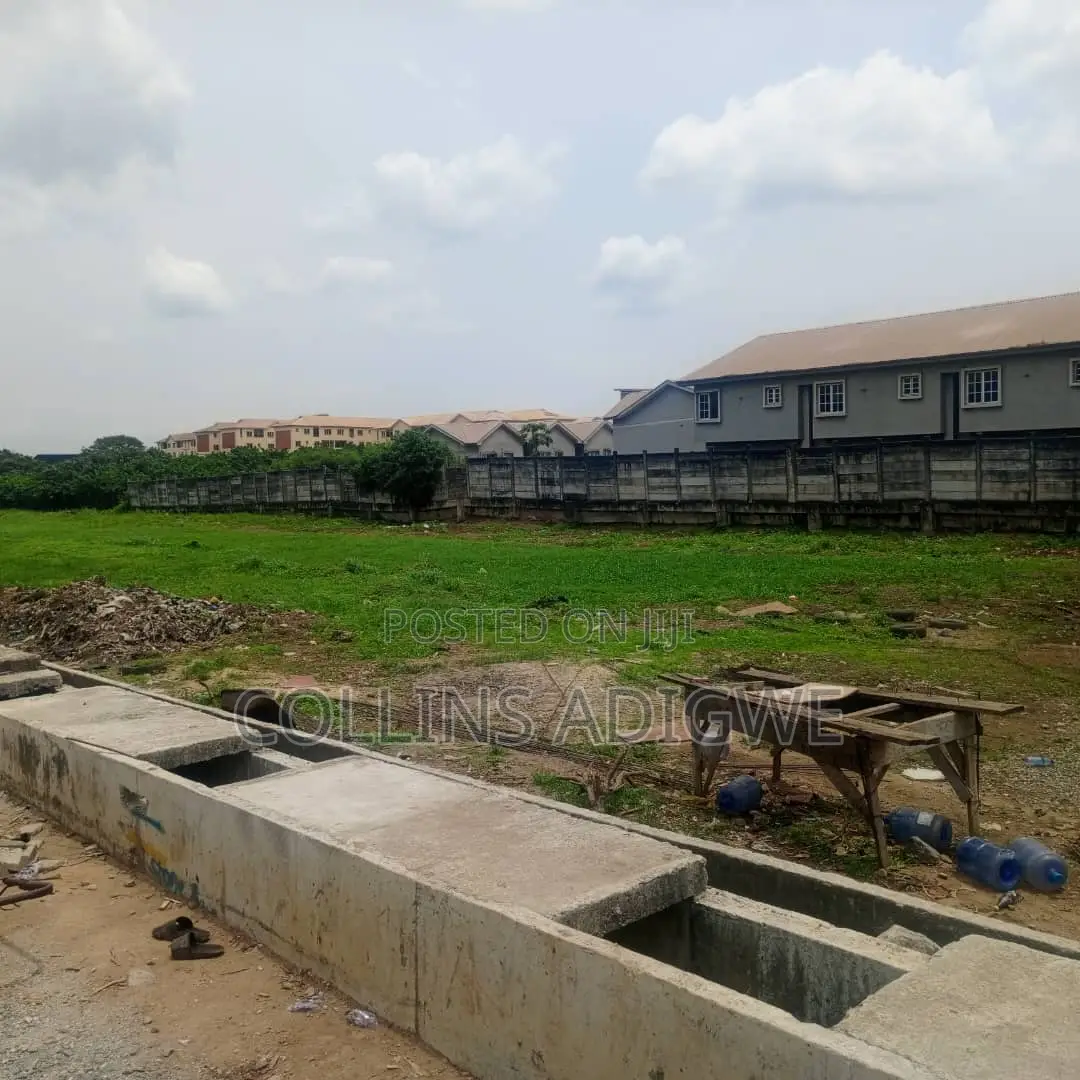 500sqm Plot of Land in Gbagada in Kosofe