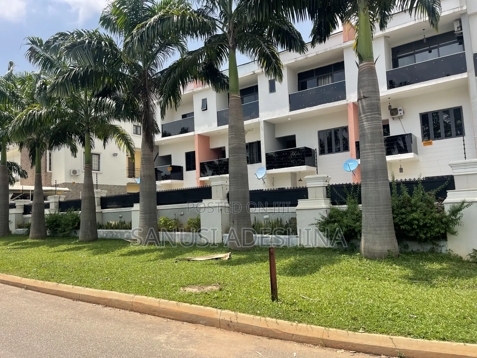 4bdrm Duplex in Wuye Abuja Nigerian for sale in Wuye