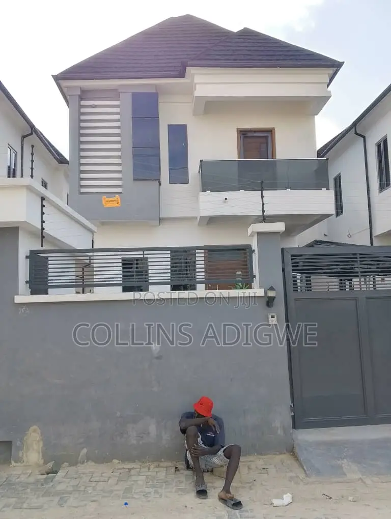 4bdrm Duplex in Vgc Extension for sale in VGC / Ajah