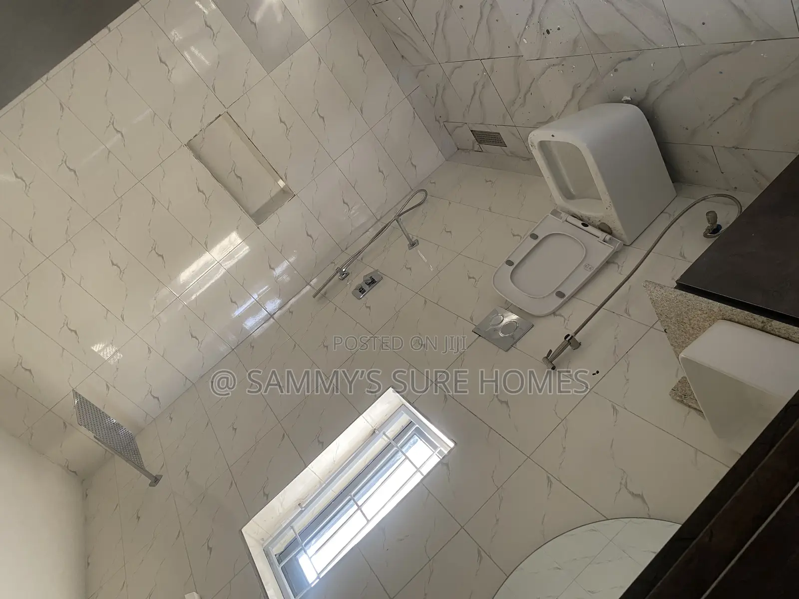 3bdrm Bungalow in Queens Estate, Gwarinpa for sale in Gwarinpa