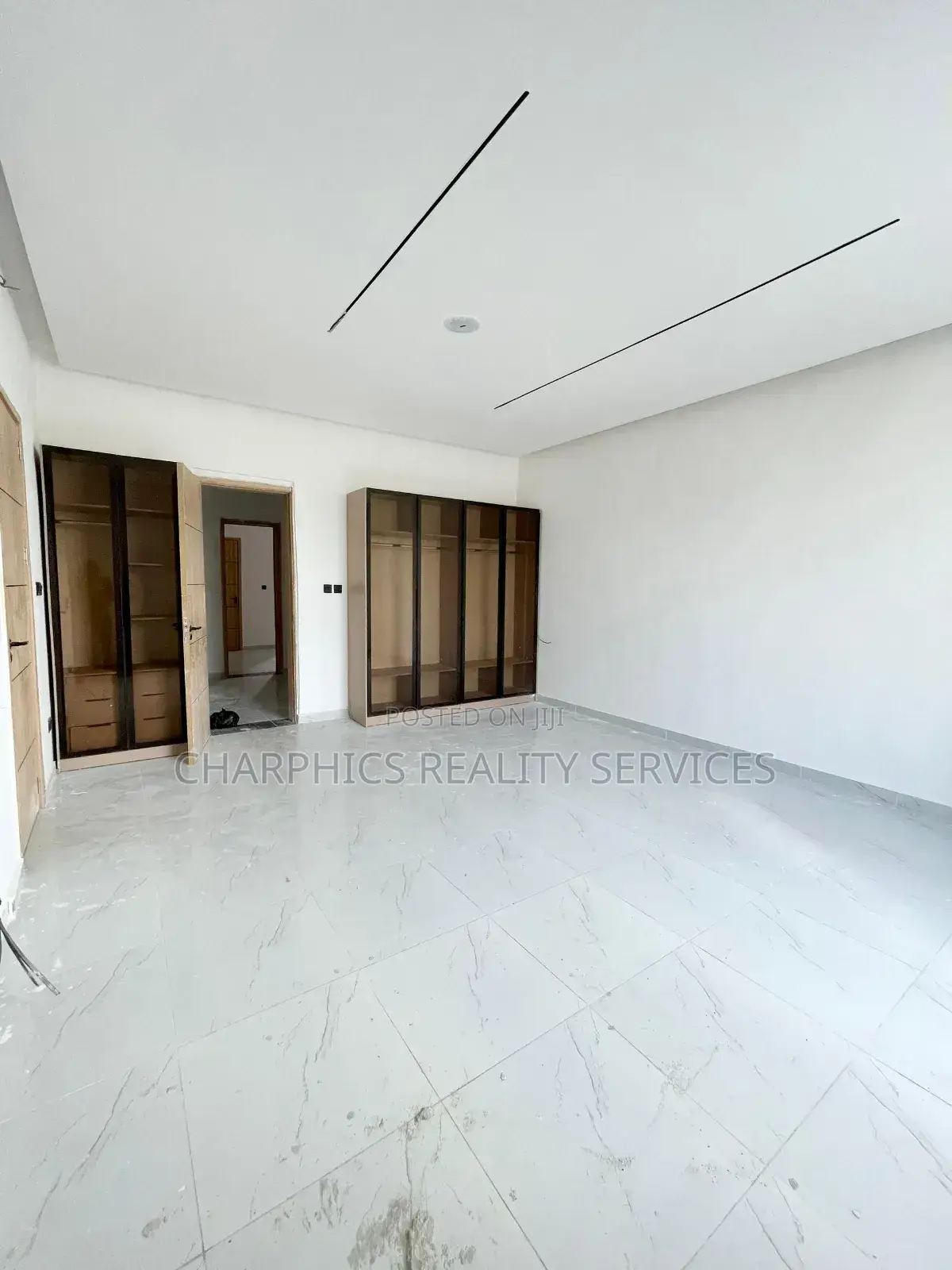 4bdrm Duplex in Lekki Phase 1 for sale in Lekki Phase 1