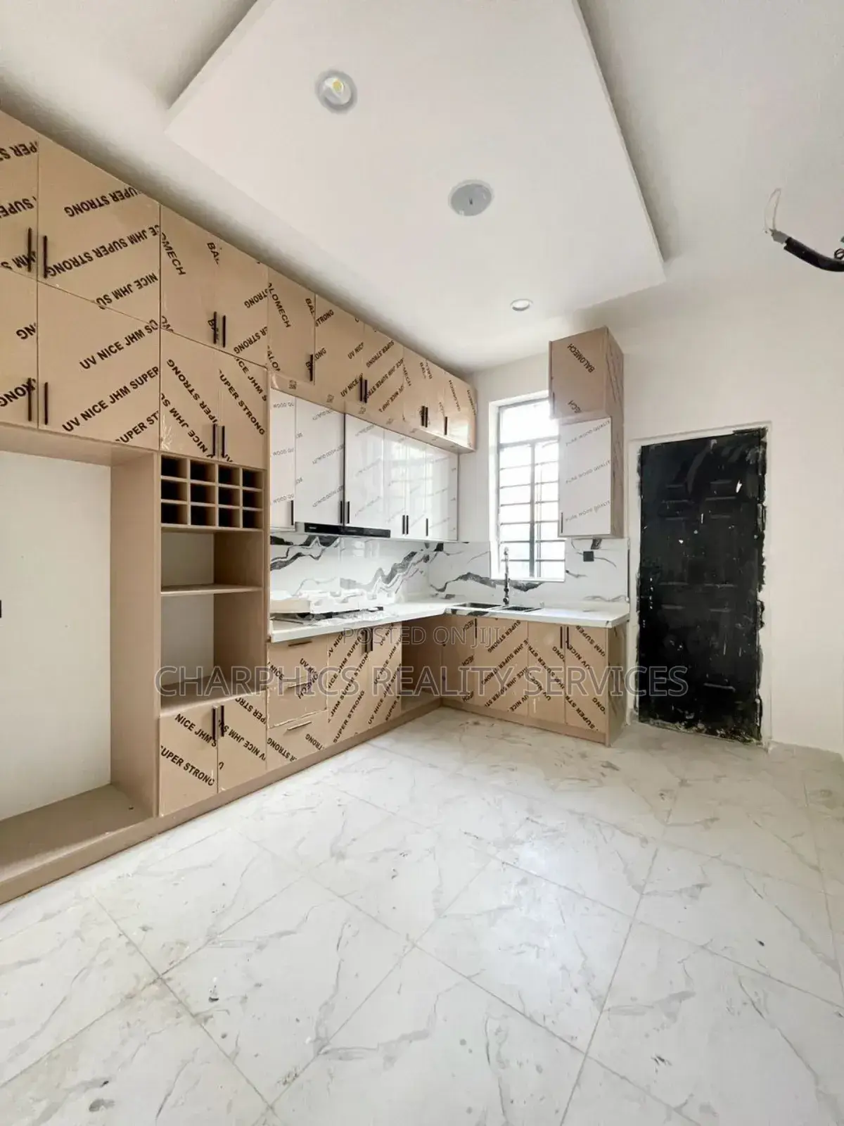 4bdrm Duplex in Lekki Phase 1 for sale in Lekki Phase 1