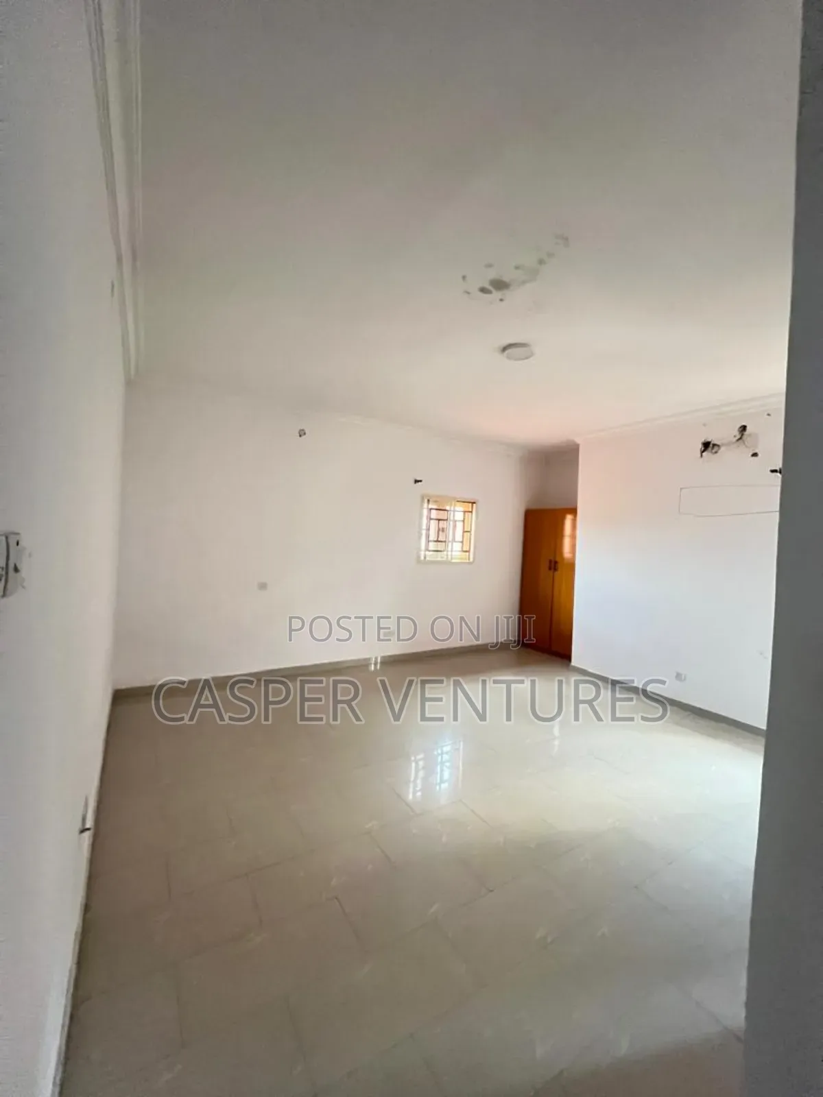 1bdrm Apartment in Admiralty Way, Lekki Phase 1 for rent in Lekki Phase 1