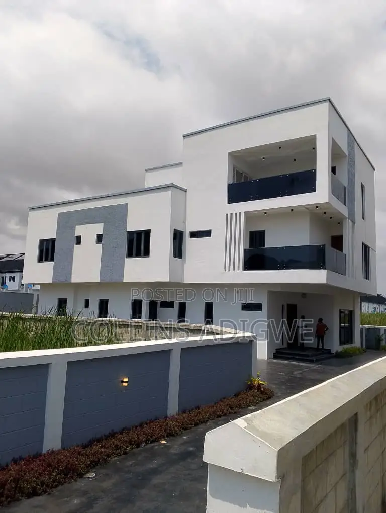 5bdrm Duplex in Vgc Lekki for sale in VGC / Ajah