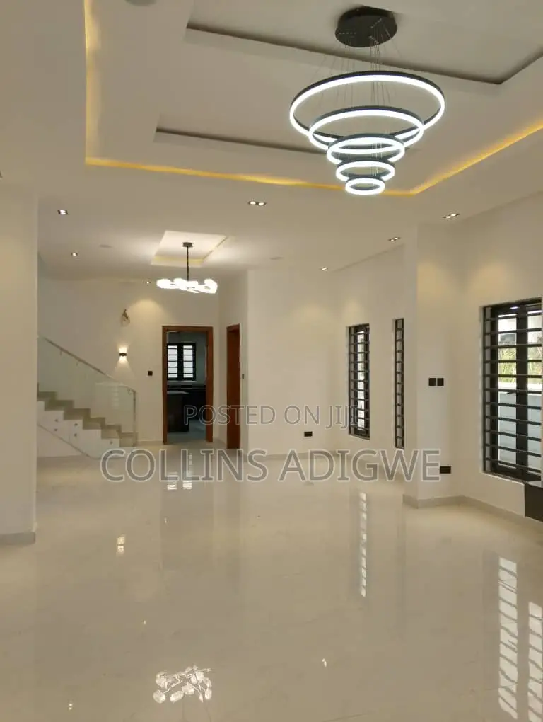 5bdrm Duplex in Vgc Lekki for sale in VGC / Ajah