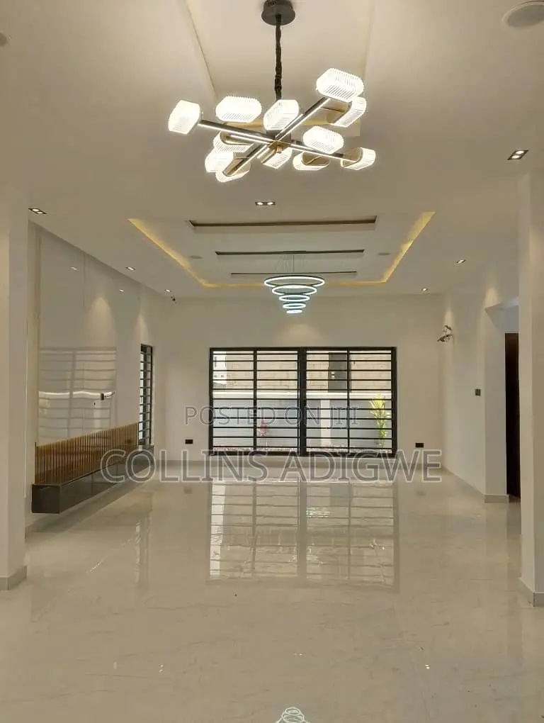 5bdrm Duplex in Vgc Lekki for sale in VGC / Ajah