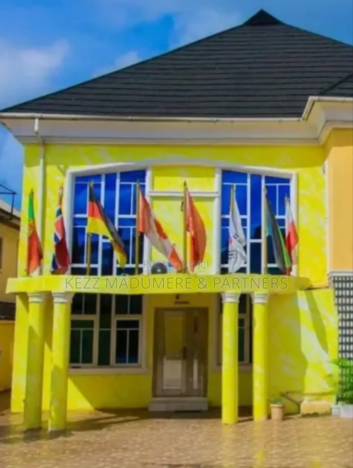 For Sale : 20 Rooms Hotel on 4 Plots in Owerri , Imo State in Port-Harcourt