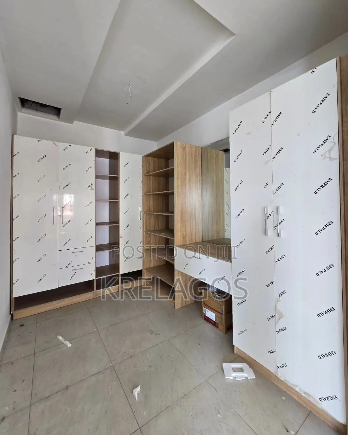 5bdrm Duplex in Chevron for sale in Chevron